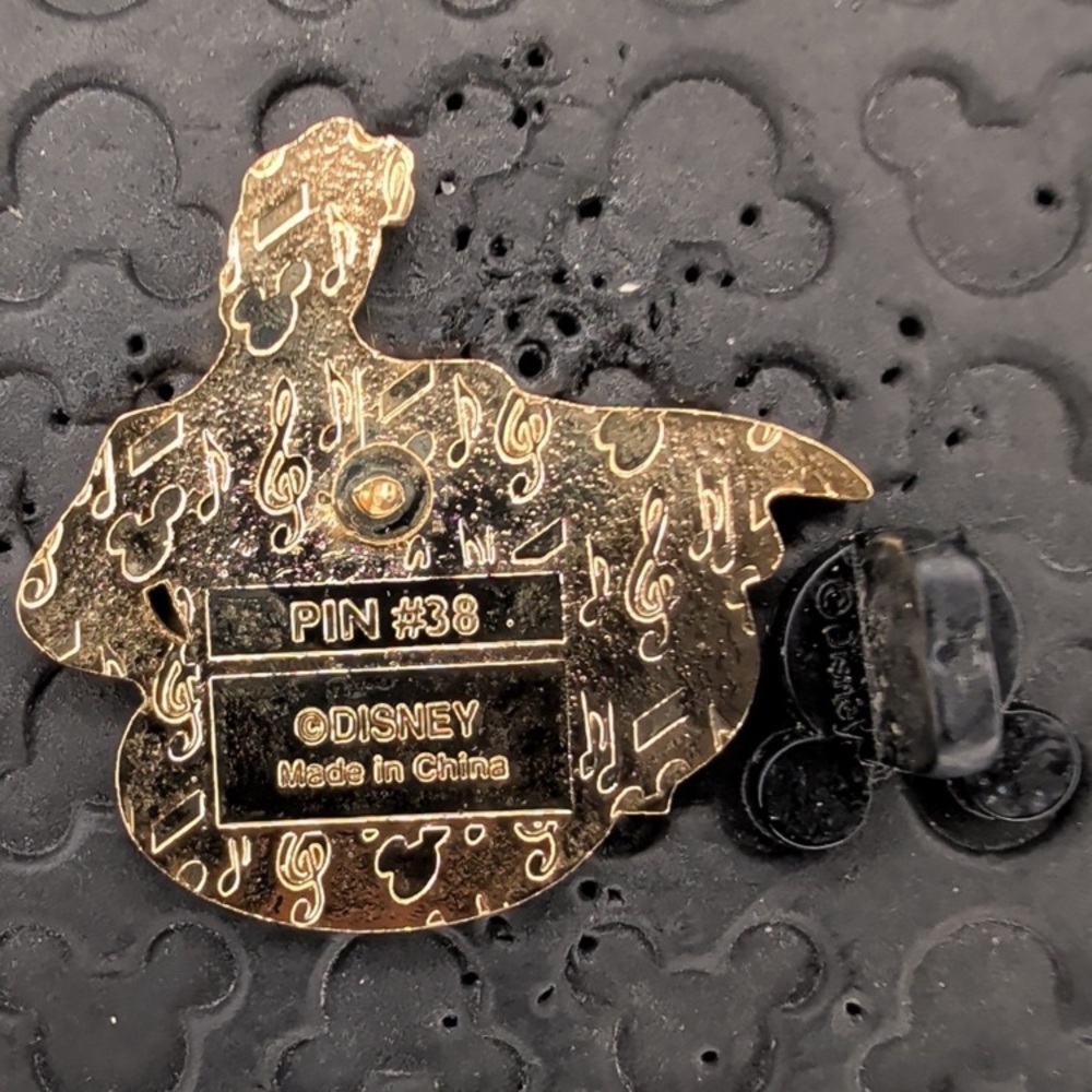 Disney parks magical musical moments Hercules go the distance trading pin vtg - Picture 3 of 3